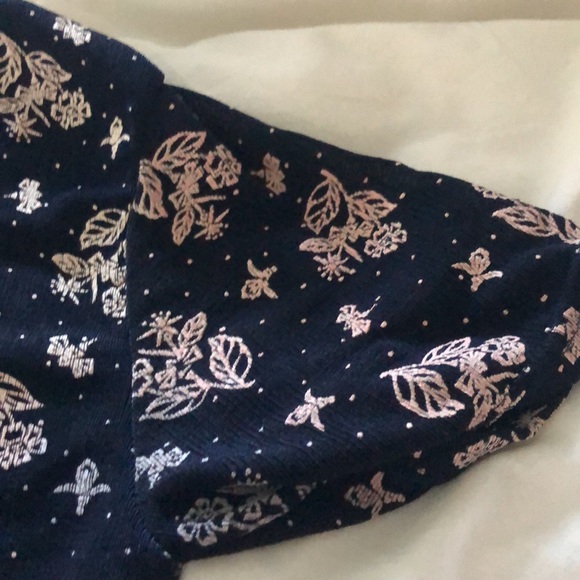 Vintage Floral Crop - Picture 4 of 4